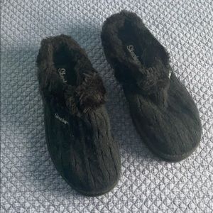 Skechers sleep sandals, size 8 1/2.